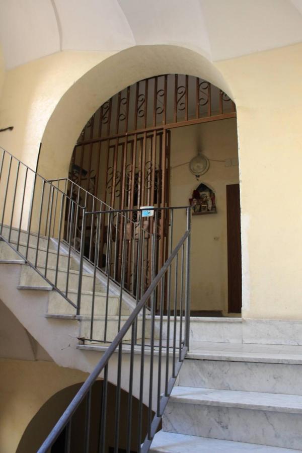 Casa Vacanza Grey Aparthotel Naples Exterior photo